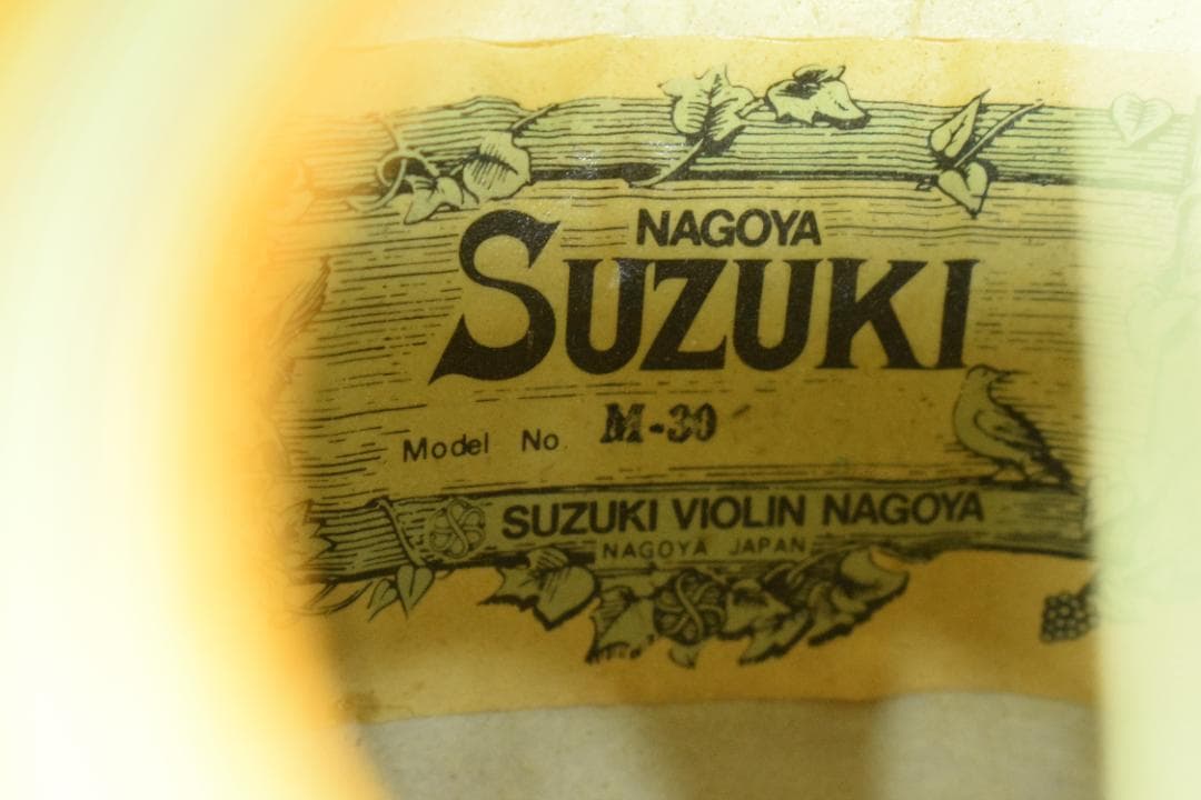 【新品弦張り替え済】Suzuki マンドリン M-30【ハードケース付】