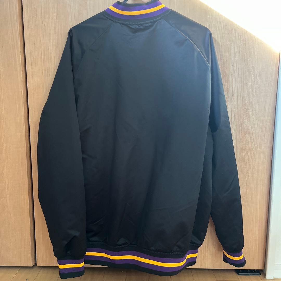 Mitchell & Ness Lakers スタジャン XL