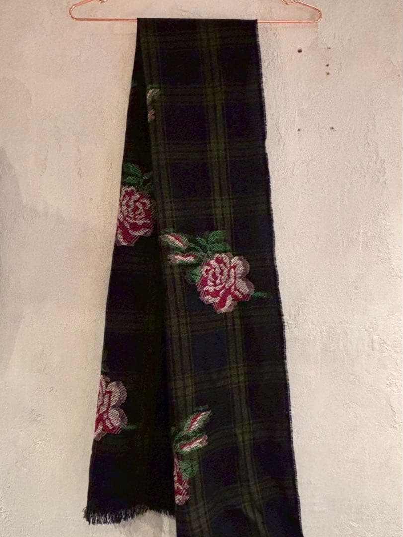 【極美品】GUCCI チェック柄マフラー 花柄刺繍付き