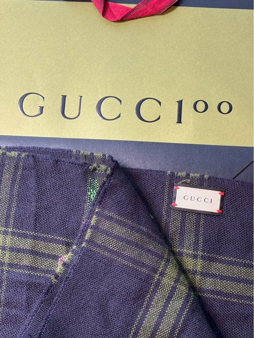 【極美品】GUCCI チェック柄マフラー 花柄刺繍付き