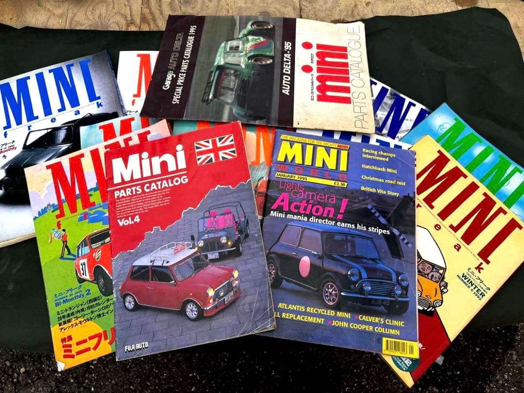 ローバーミニの本いっぱい