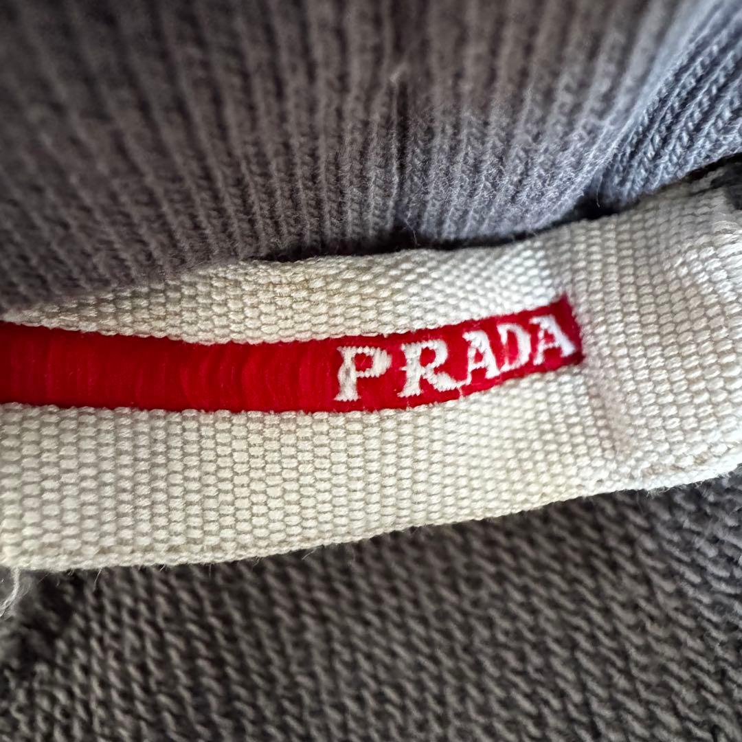 C*U様 PRADA グレー スウェットショートパンツ