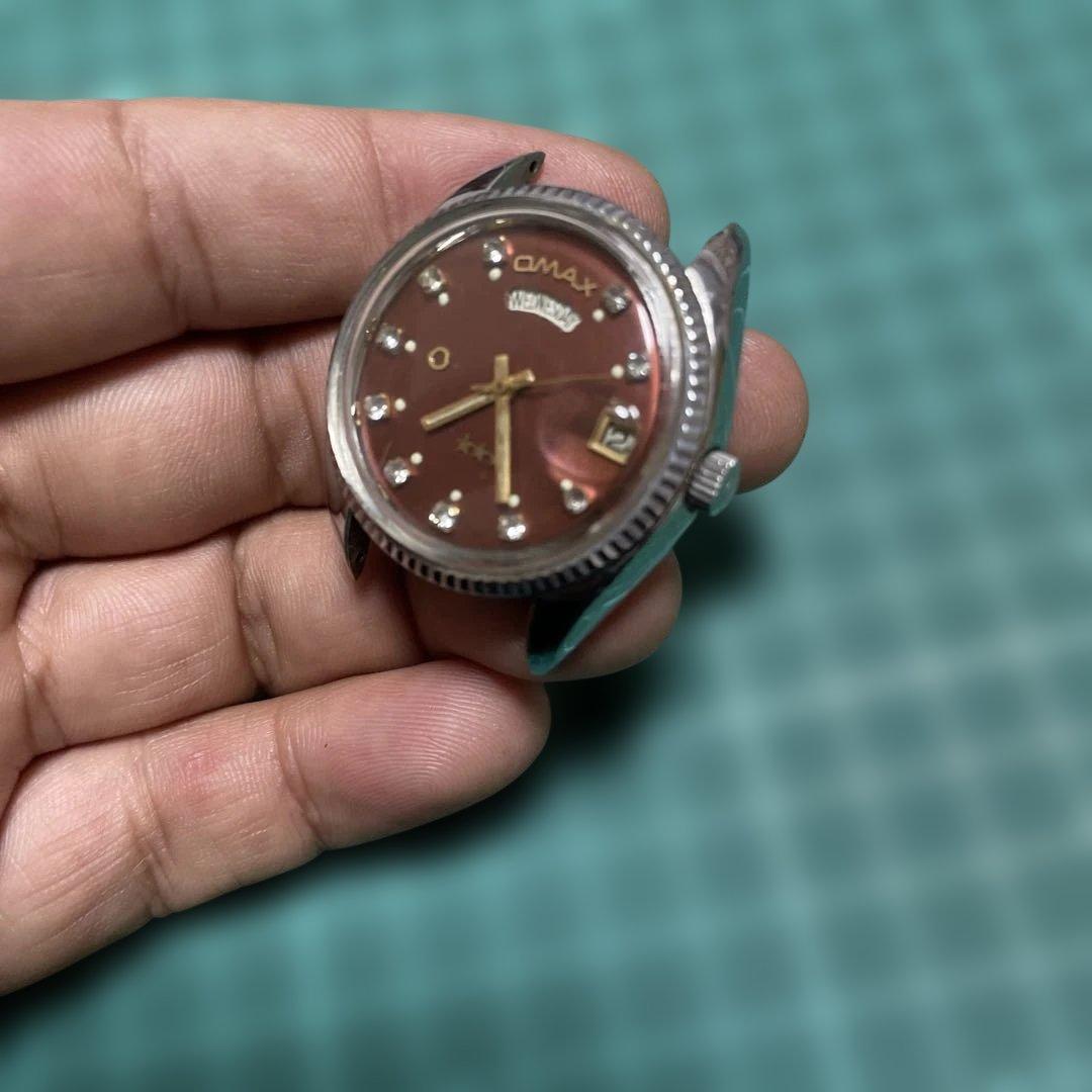 d*g様 OMAX 自動巻き 腕時計 赤