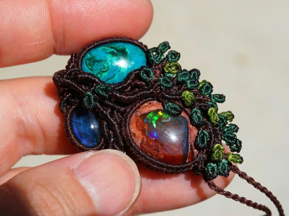 カンテラオパール　クリソコラ　ラブラドライト　マクラメ　ネックレス