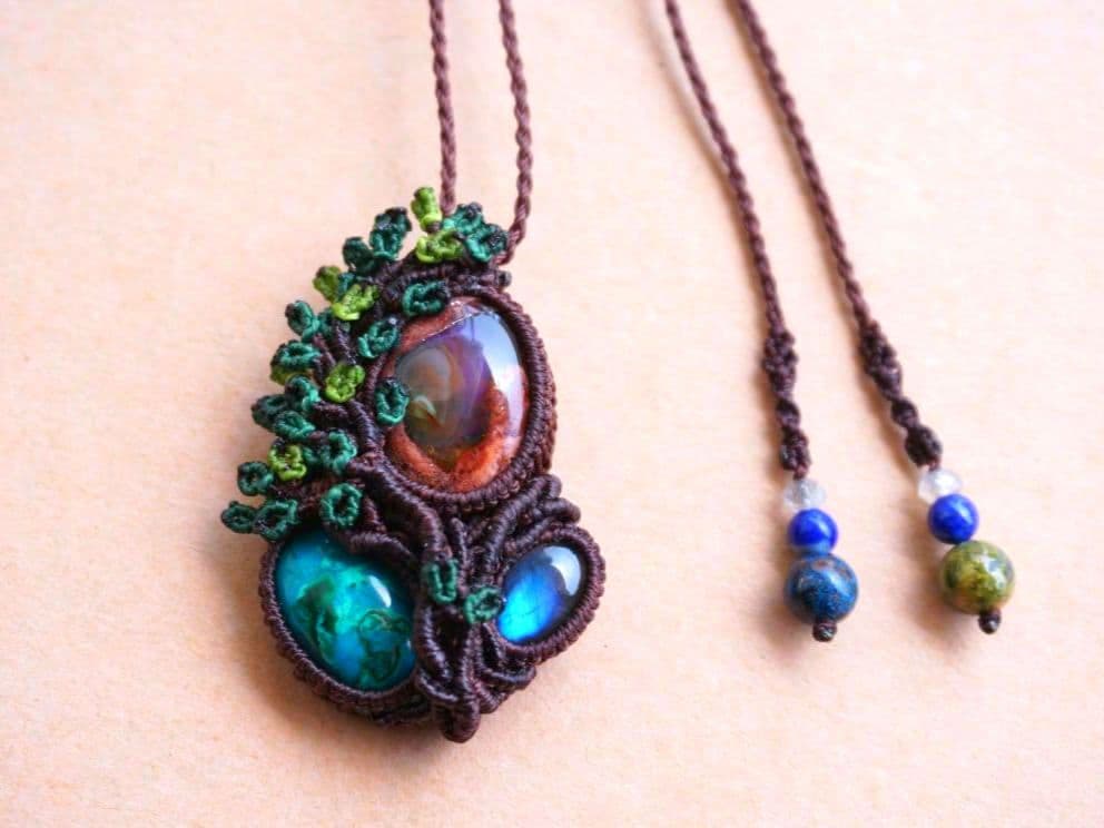 カンテラオパール　クリソコラ　ラブラドライト　マクラメ　ネックレス