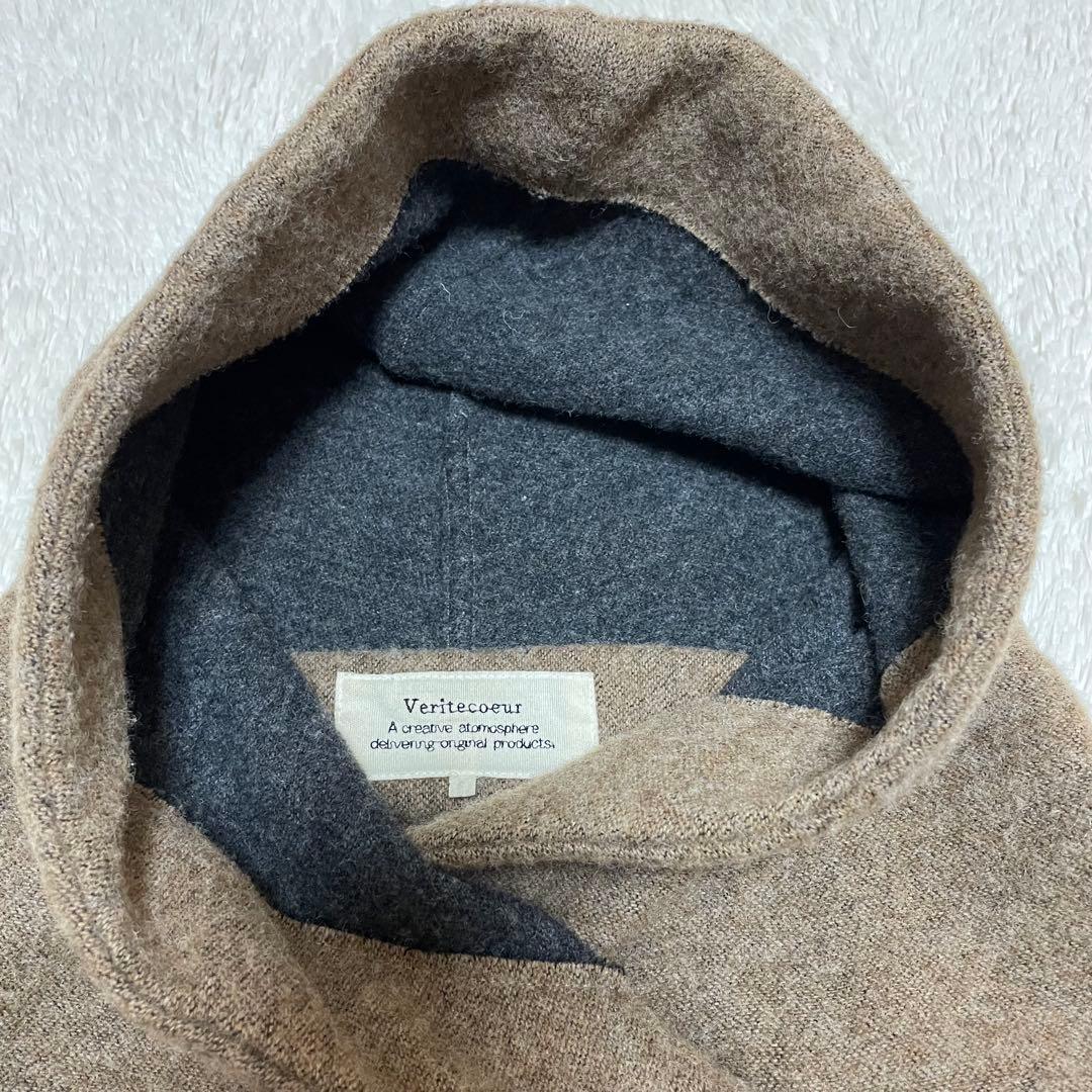 ヴェリテクール veritecoeur コンプレッションフードコート　ブラウン