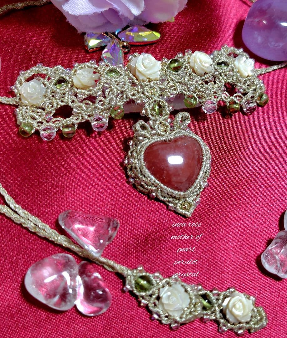 ♡インカローズ、マザーオブパール、ペリドットのマクラメネックレス