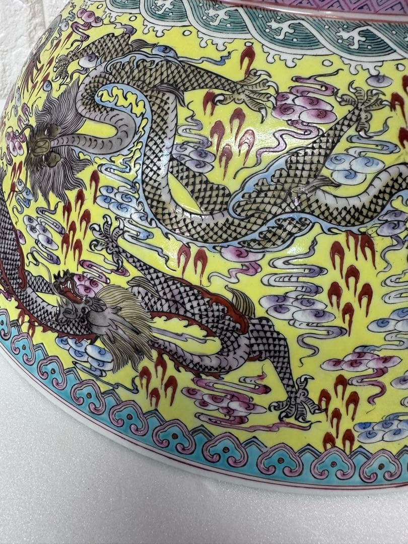 中国美術　龍図　乾隆年製　五彩　骨董品　巨大　民国から文化大革命時代