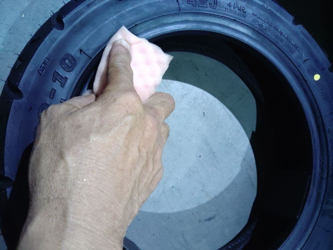 残りわずか リヤ耐摩耗 アドレスV125/G/S 前後タイヤセット バルブ付き