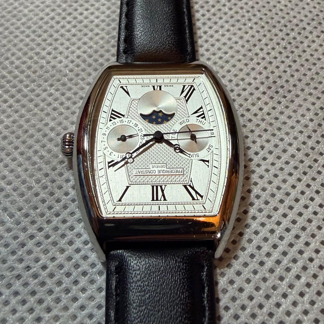 フレデリックコンスタント トノー シルバー文字盤 クォーツ 中古品