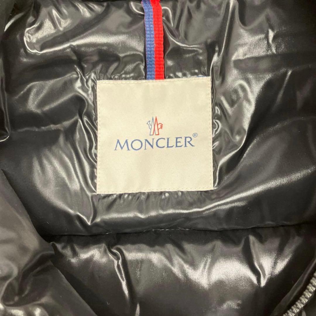 【サイズ1】モンクレール　ダウンベスト