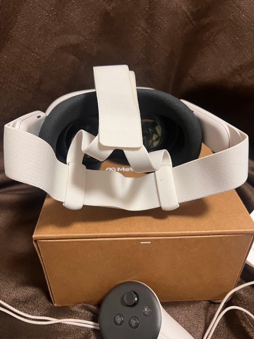  quest3 128GB ヘッドストラップ　フェイスカバー付き