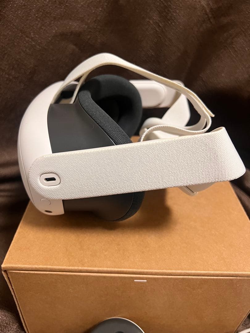  quest3 128GB ヘッドストラップ　フェイスカバー付き