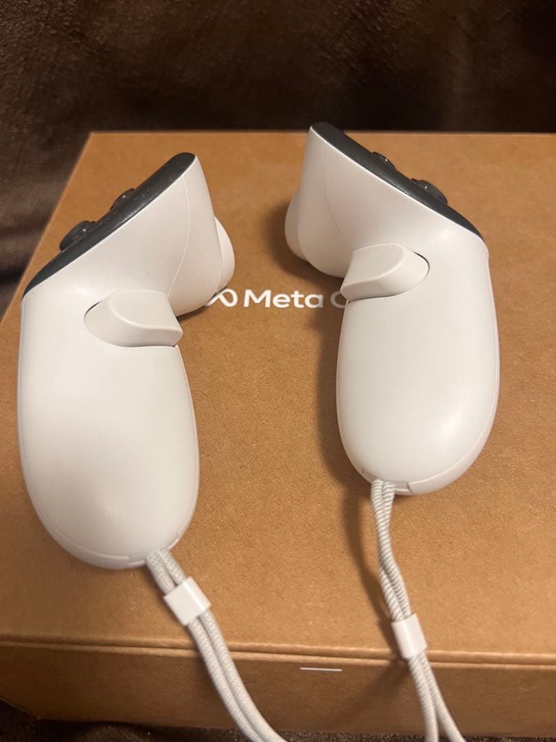  quest3 128GB ヘッドストラップ　フェイスカバー付き