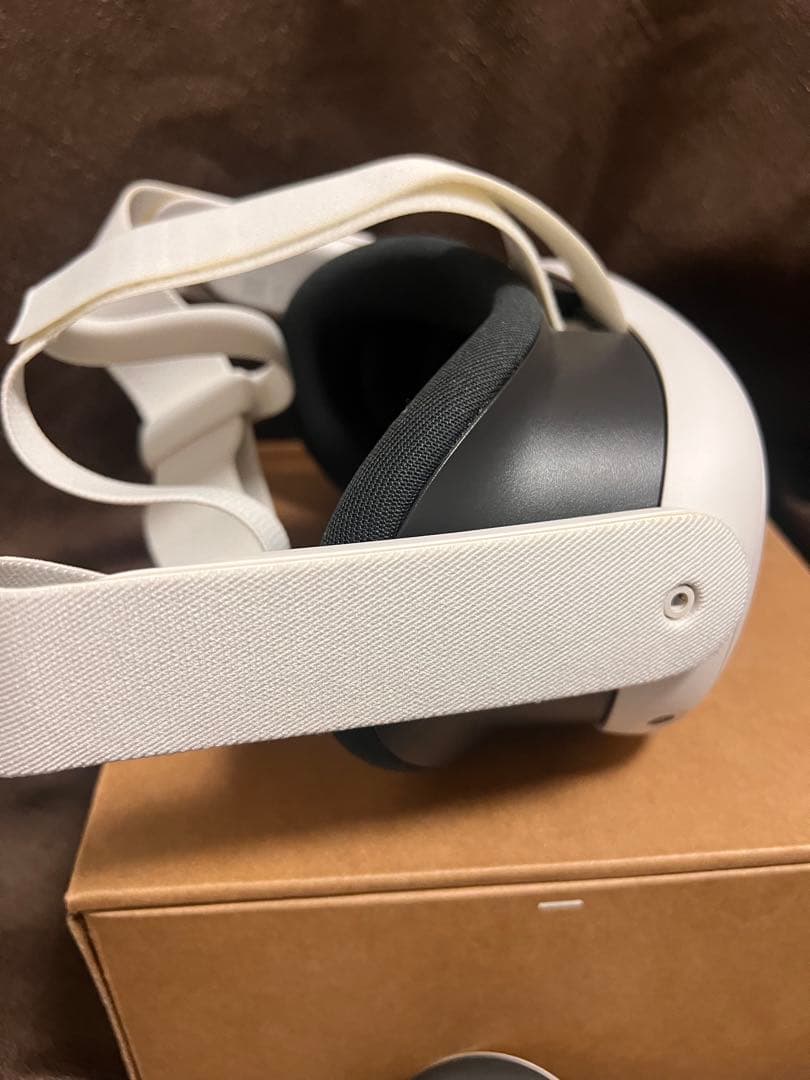  quest3 128GB ヘッドストラップ　フェイスカバー付き