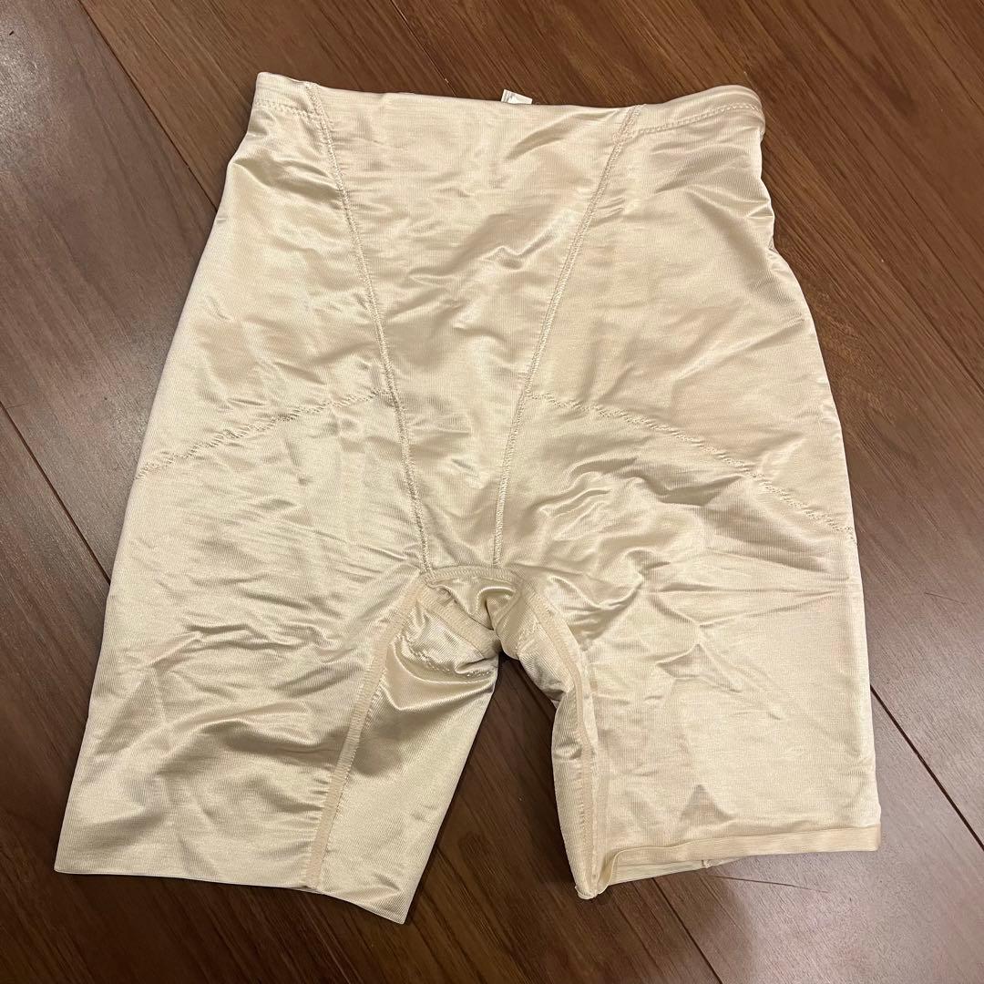 BRIDAL BEAUTE ブライダルインナーセット ビスチェD70/ガードルM