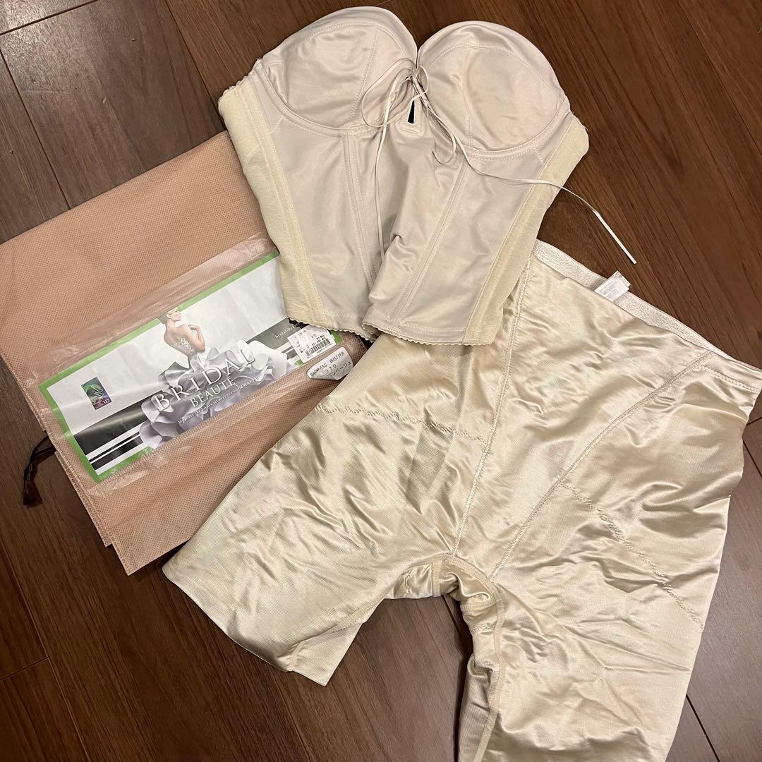 BRIDAL BEAUTE ブライダルインナーセット ビスチェD70/ガードルM