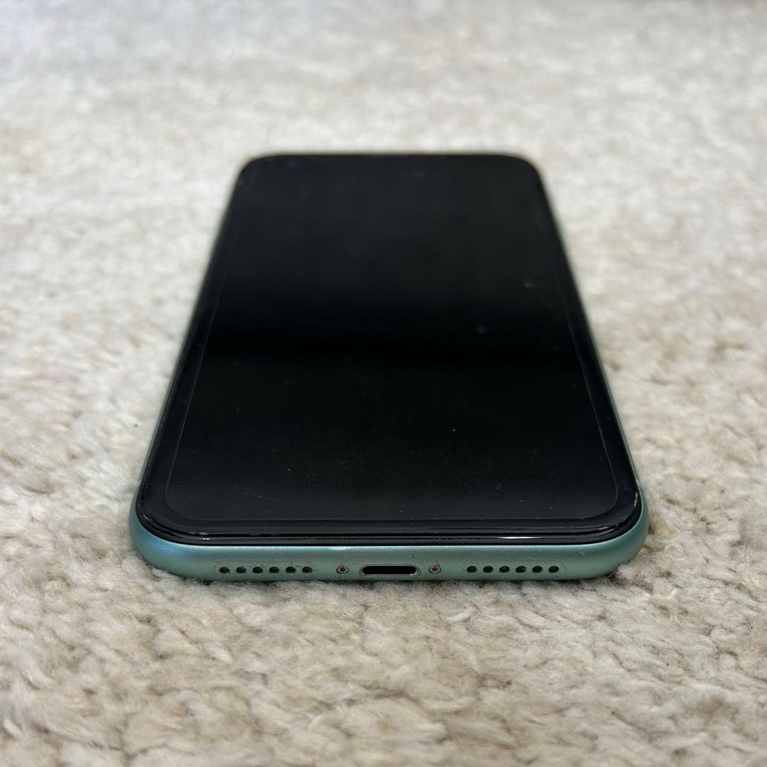 iPhone 11 中古　本体