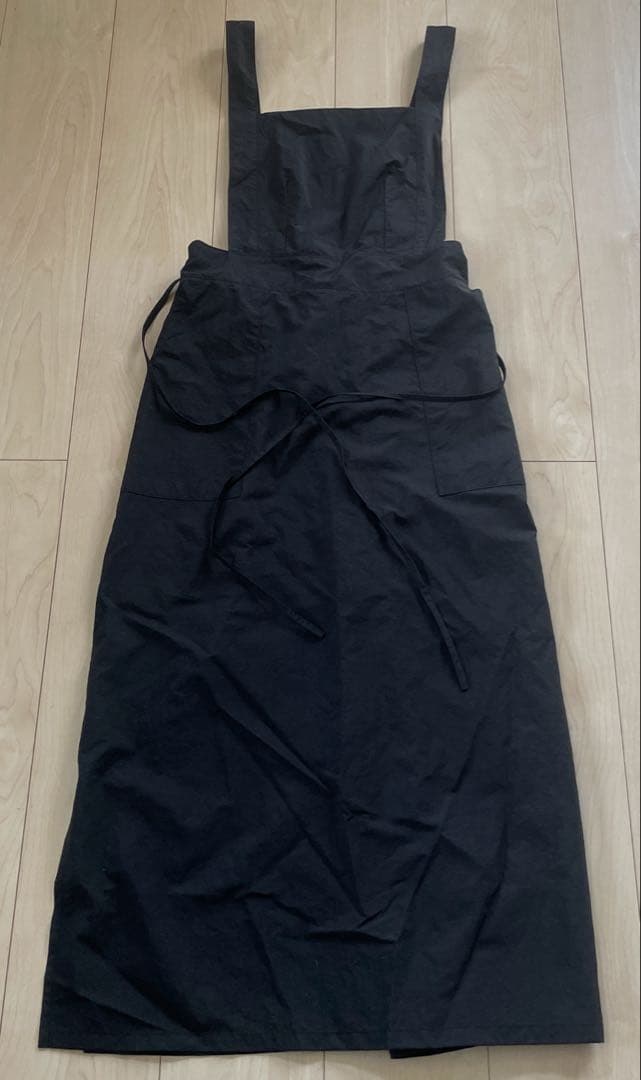 Lemi.J シグネチャーエプロン　黒