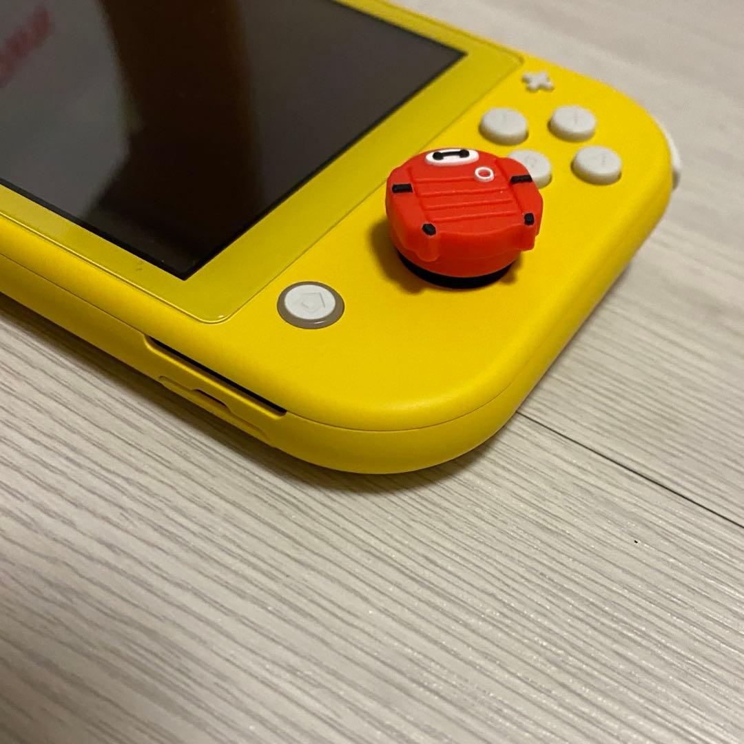 【極美品】Nintendo Switch Lite イエロー おまけ付き
