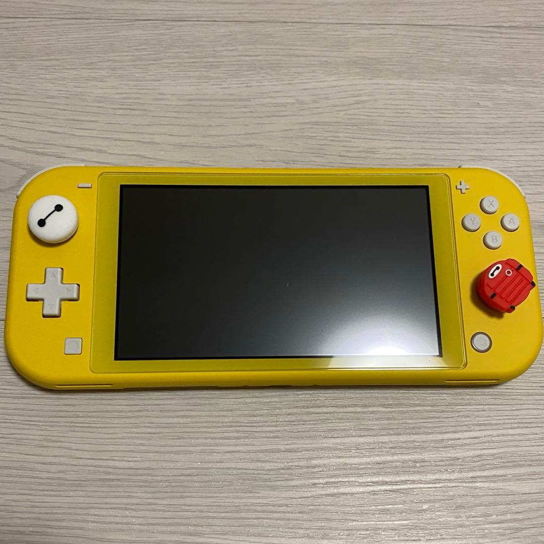 【極美品】Nintendo Switch Lite イエロー おまけ付き