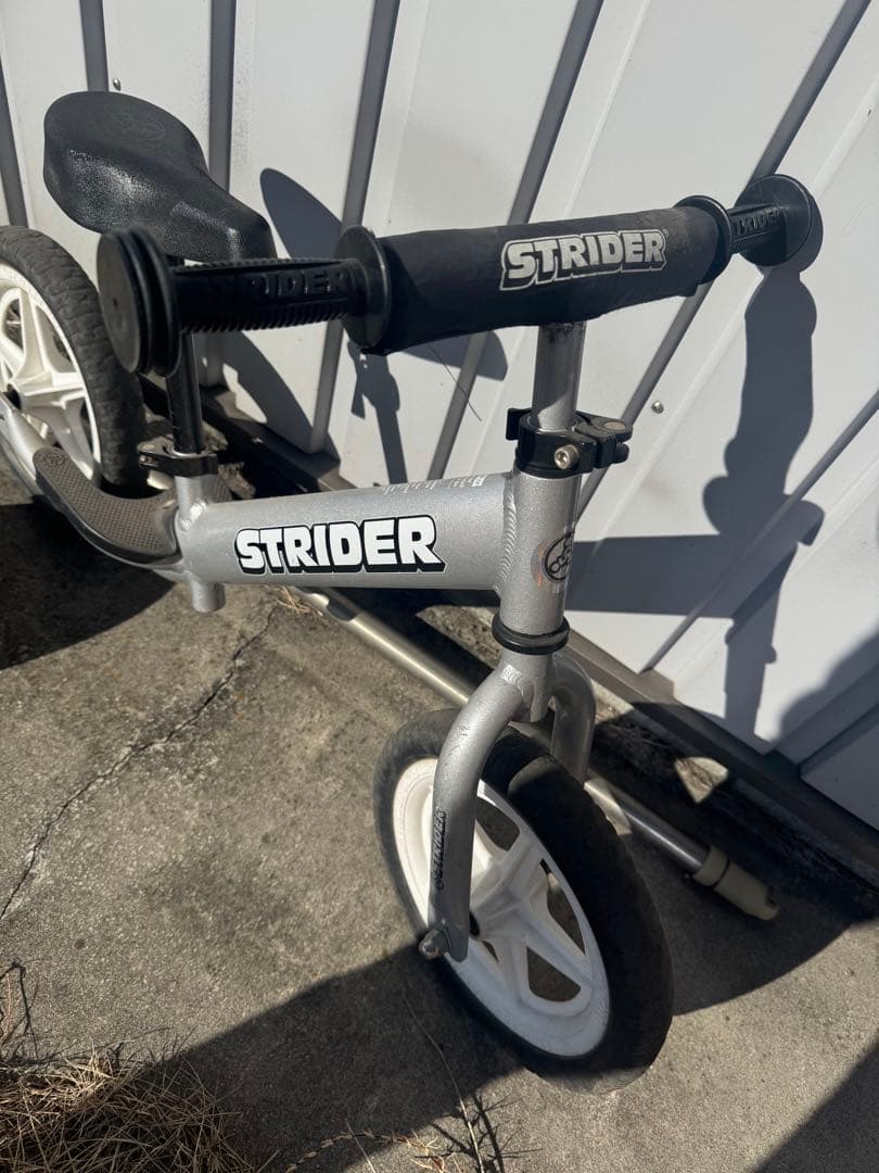 STRIDER バランスバイク シルバー ストライダ