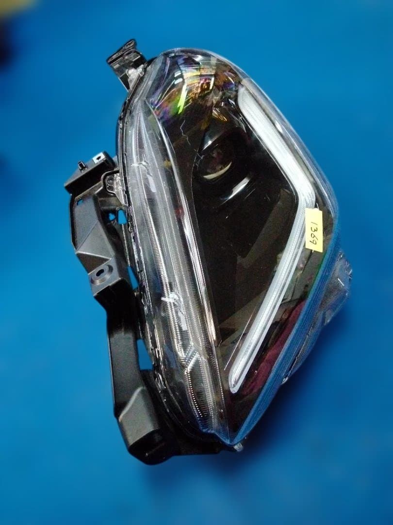 スズキ スイフト（5AA-ZDEDS）用 左LEDヘッドライト スリムデザイン