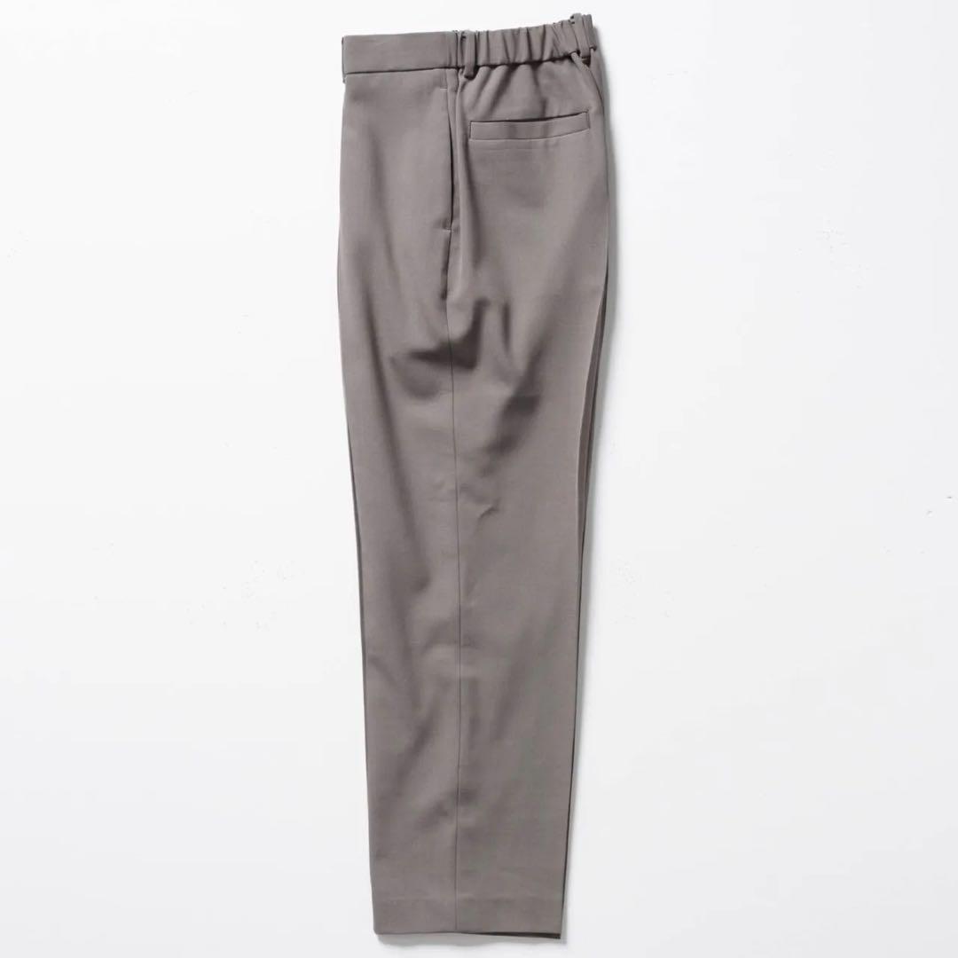 markaware サバイバルクロス フラットテーパードトラウザーズ