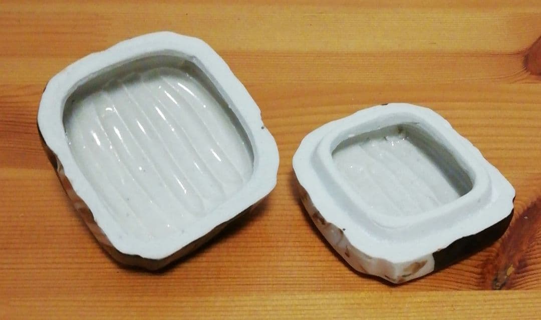 宗完書付　加藤隆倫作　黒織部　香合　共箱　栞付　茶道具