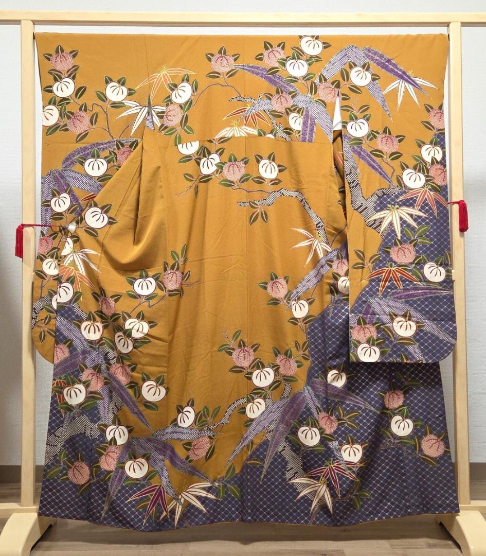 F5 橘の花模様 金駒刺繍 金彩 縮緬 山吹色 袷 正絹 成人式 振袖襦袢セット