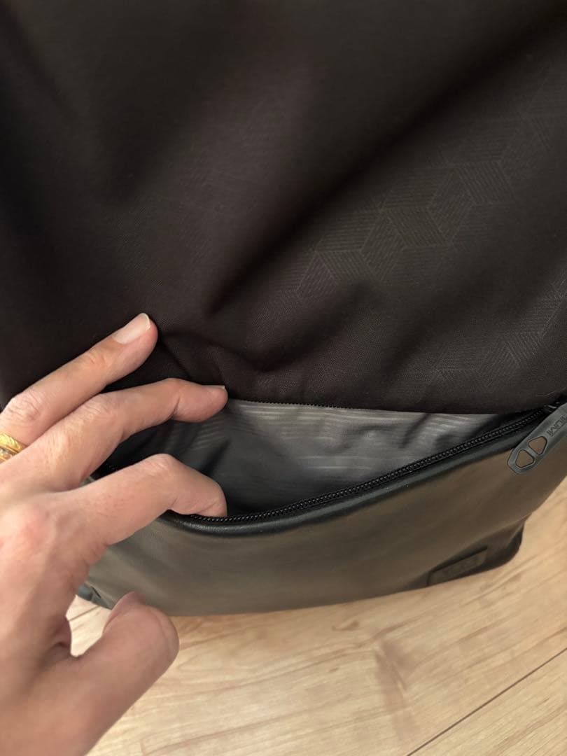 【美品】TUMI TAHOE バックパック リュック PC収納可 保証カード付