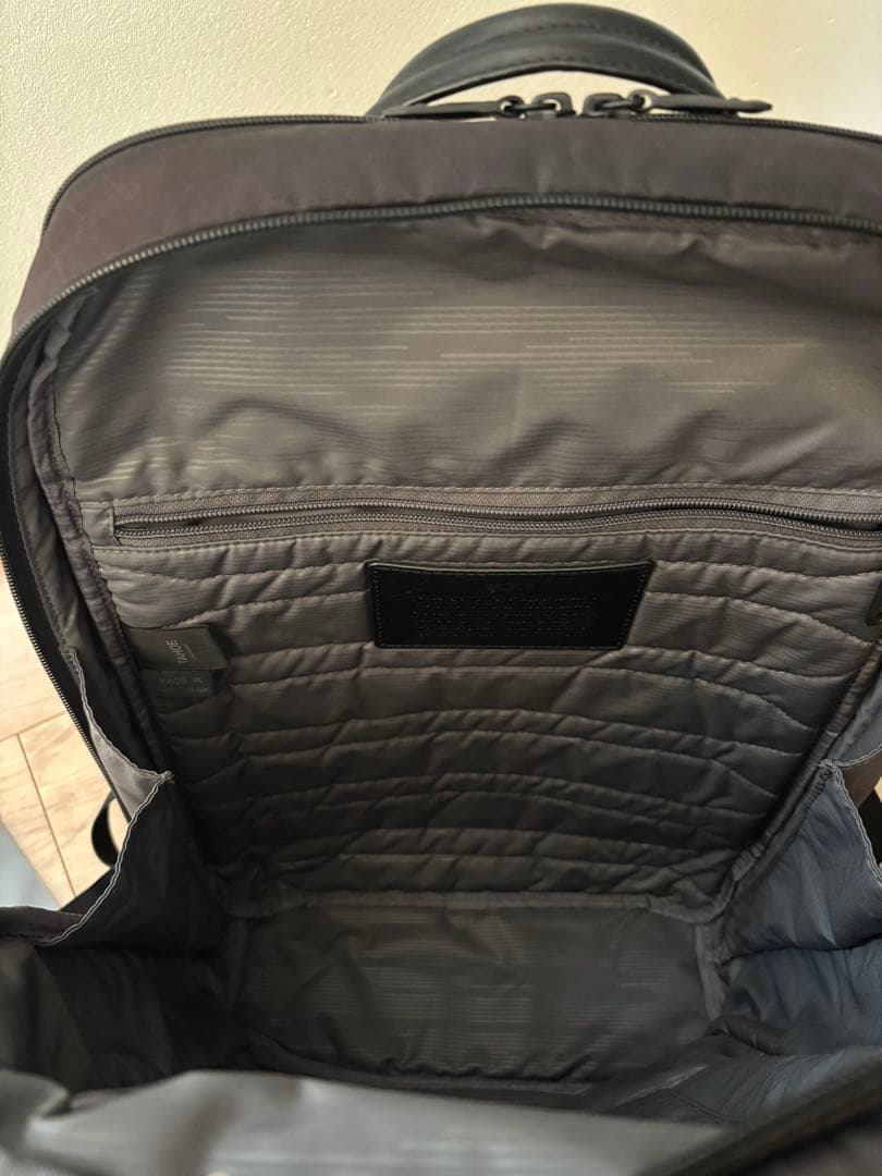 【美品】TUMI TAHOE バックパック リュック PC収納可 保証カード付