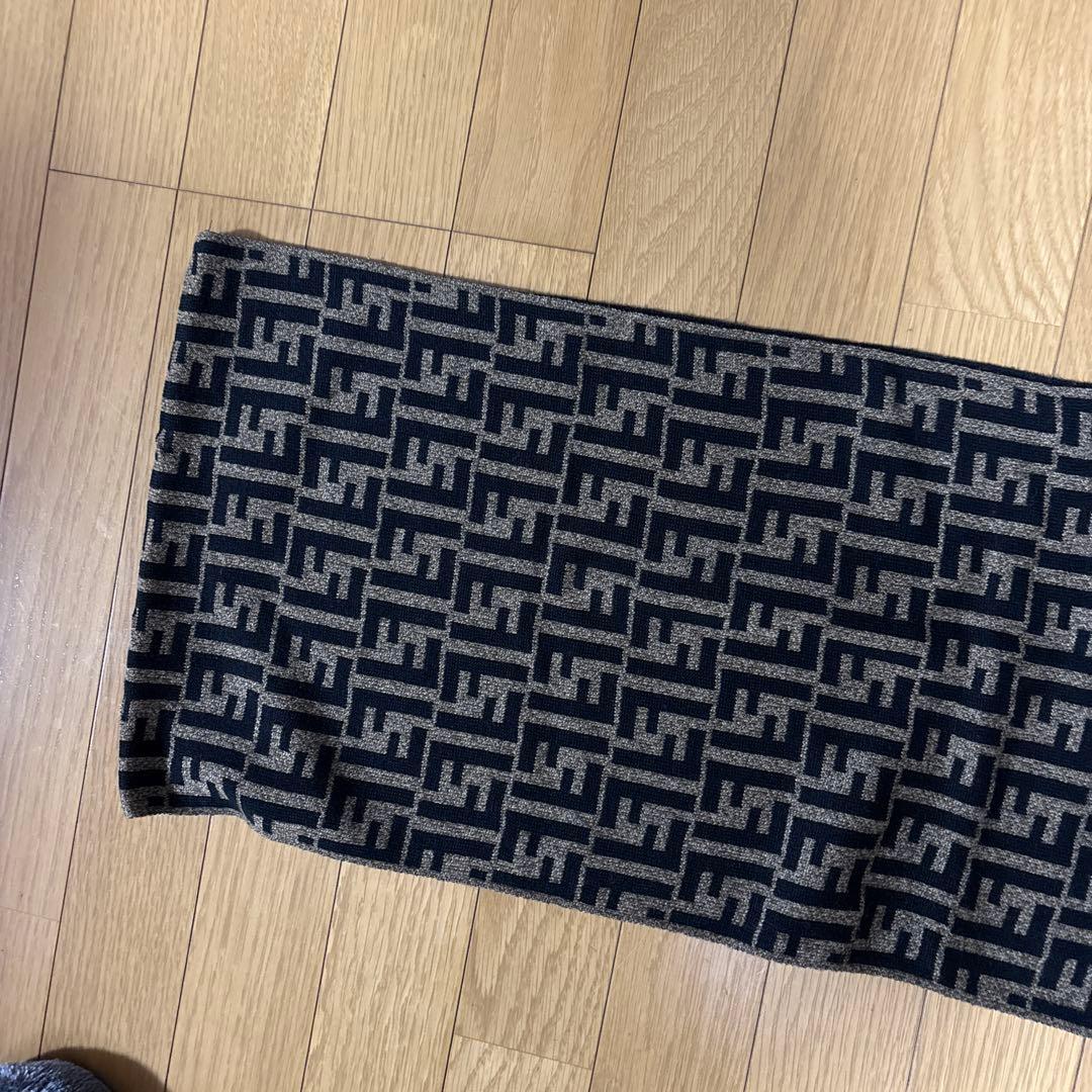 フェンディ総柄ズッカブラックブラウン男女兼用マフラー