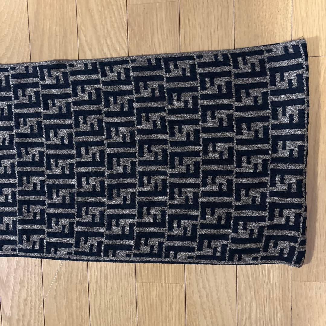 フェンディ総柄ズッカブラックブラウン男女兼用マフラー