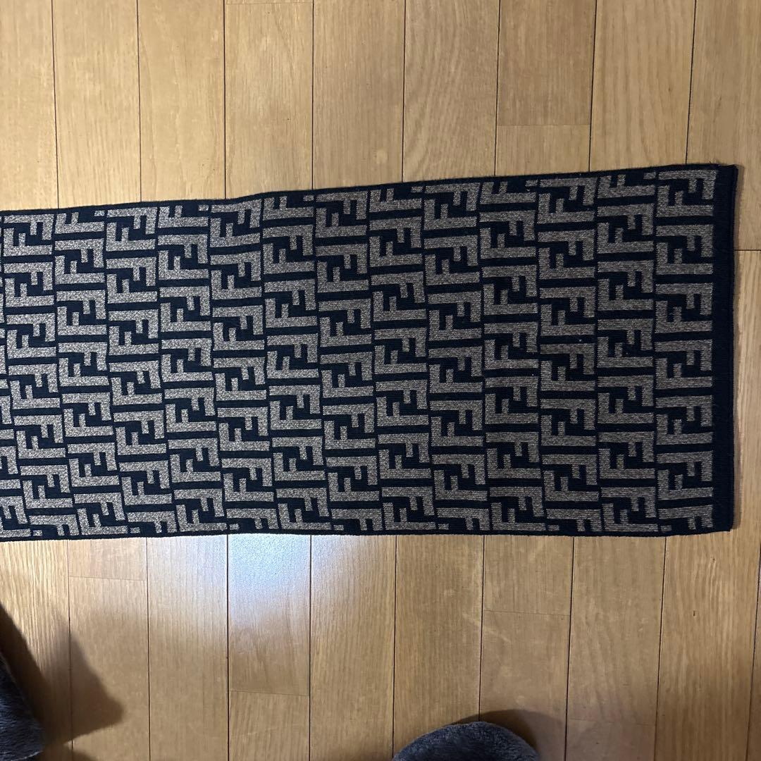 フェンディ総柄ズッカブラックブラウン男女兼用マフラー