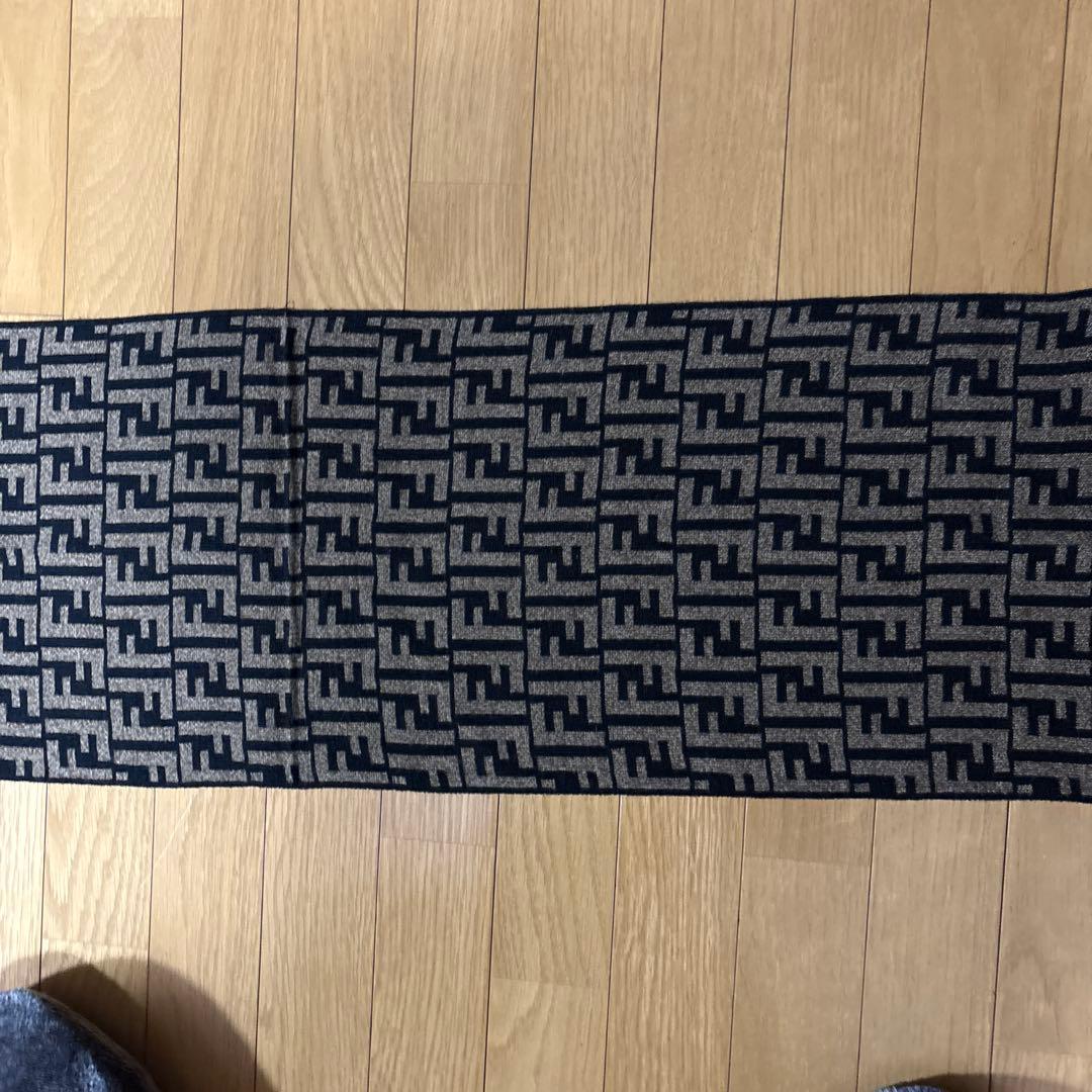 フェンディ総柄ズッカブラックブラウン男女兼用マフラー