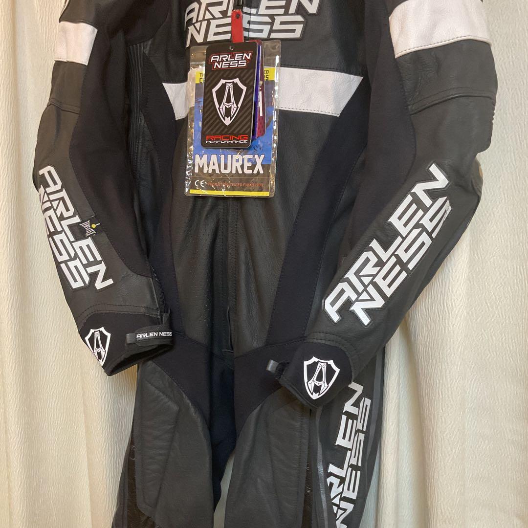 【未使用】ARLENNESS アレンネスレーシングスーツ50サイズ Bk.Wh