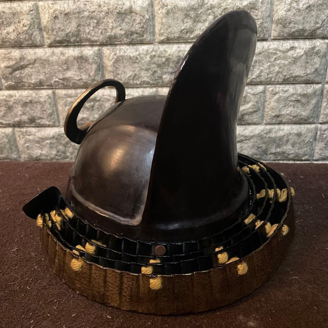 鉄地変わり兜　　武具　甲冑　鎧　兜　具足