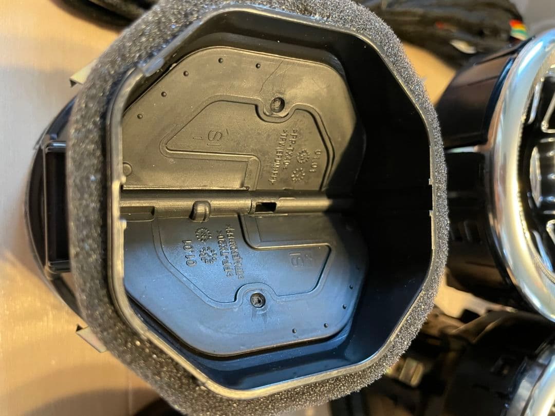 最安W447　RHD　v220d vクラス全年式対応　アンビエント吹き出し口