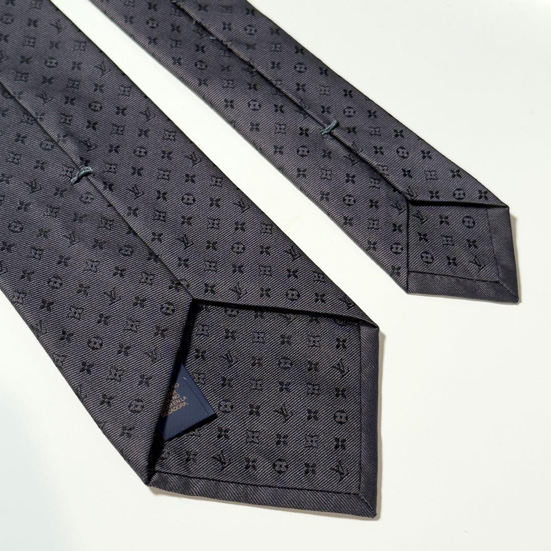 【美品】 LOUIS VITTON ルイヴィトン モノグラム グレー系 ネクタイ