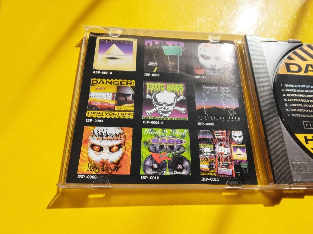 洋楽 Circuit Breaker Danger High Voltage