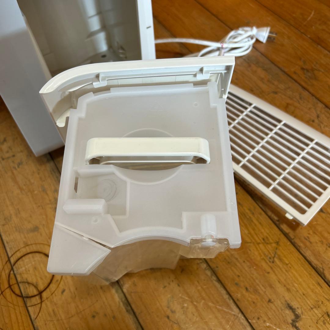 シャープ 23畳 冷風・衣類乾燥除湿機 コンパクトクール CM-L100 良品