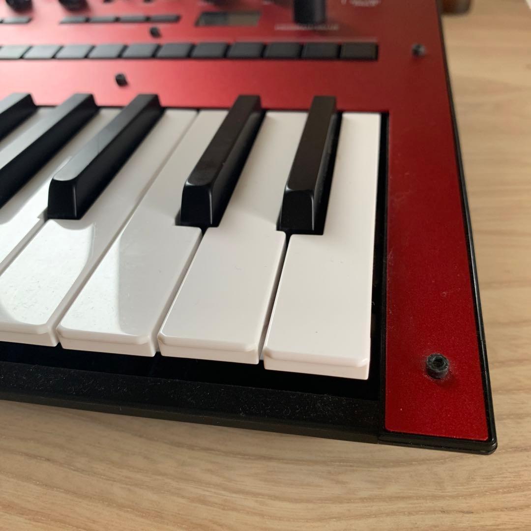 KORG monologue 赤