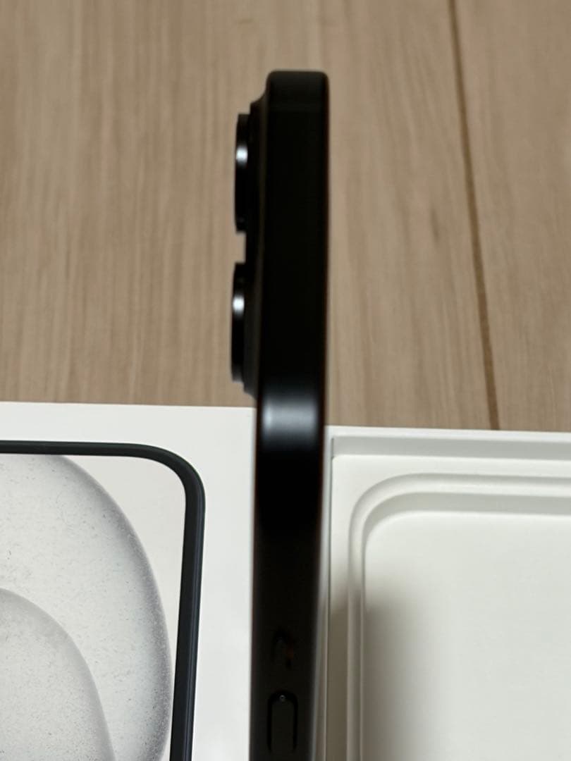 iPhone15 ブラック 128G SIMフリー