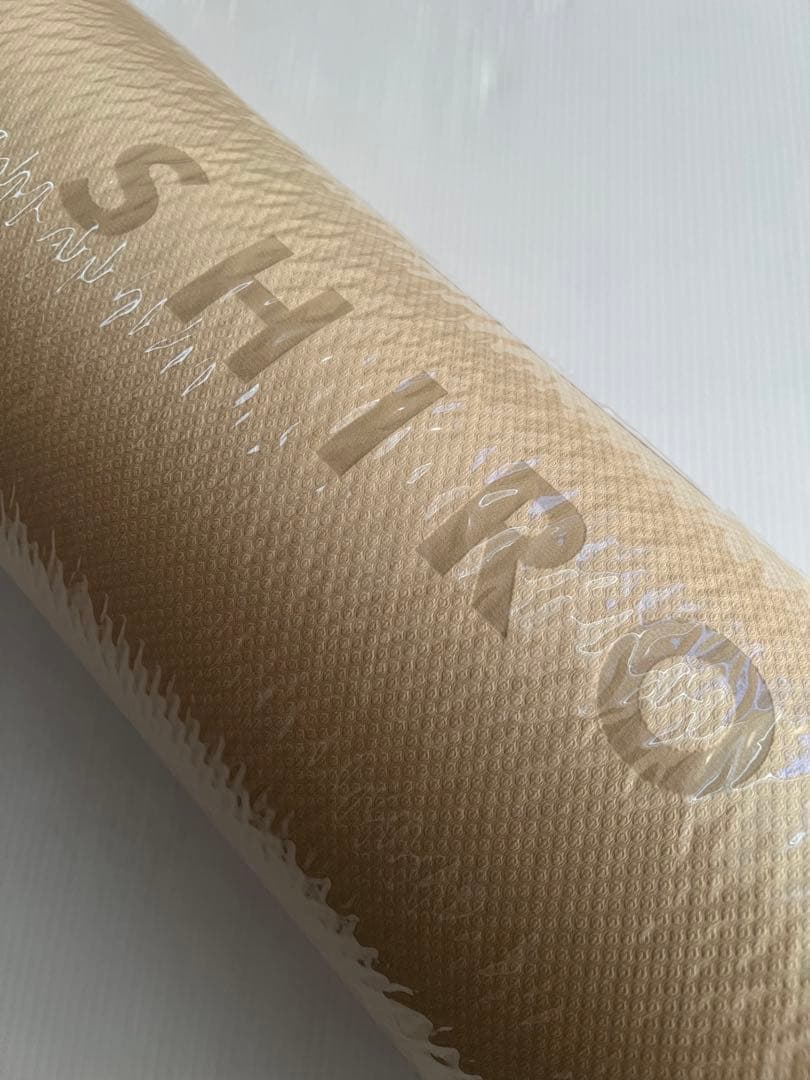 送料込　SHIRO GOLDステージ限定アイテム「ヨガマット」