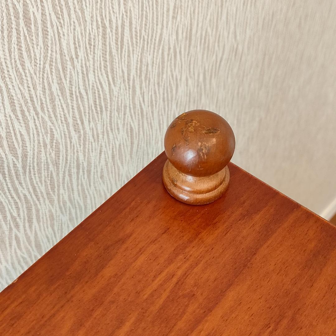 ヴィンテージ　キャビネット　ウッドチェスト　引出し4杯　丸脚