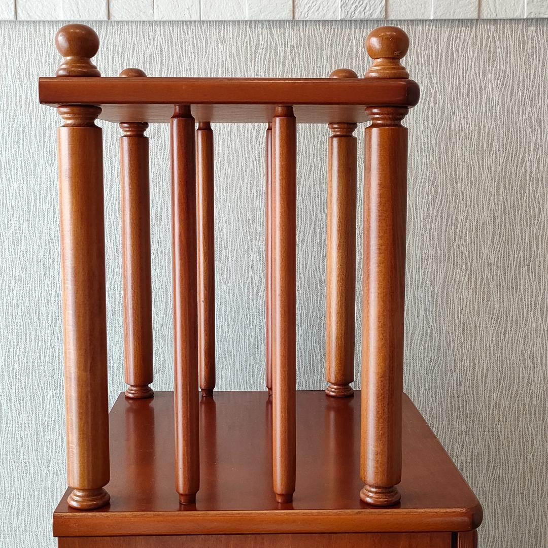 ヴィンテージ　キャビネット　ウッドチェスト　引出し4杯　丸脚