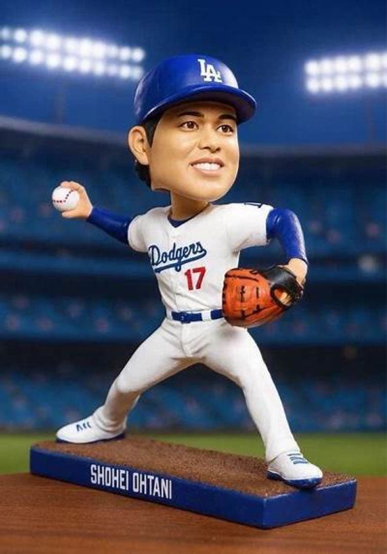 大谷翔平　ボブルヘッド 9月10日　球場配布　投球ポーズ　フィギュア
