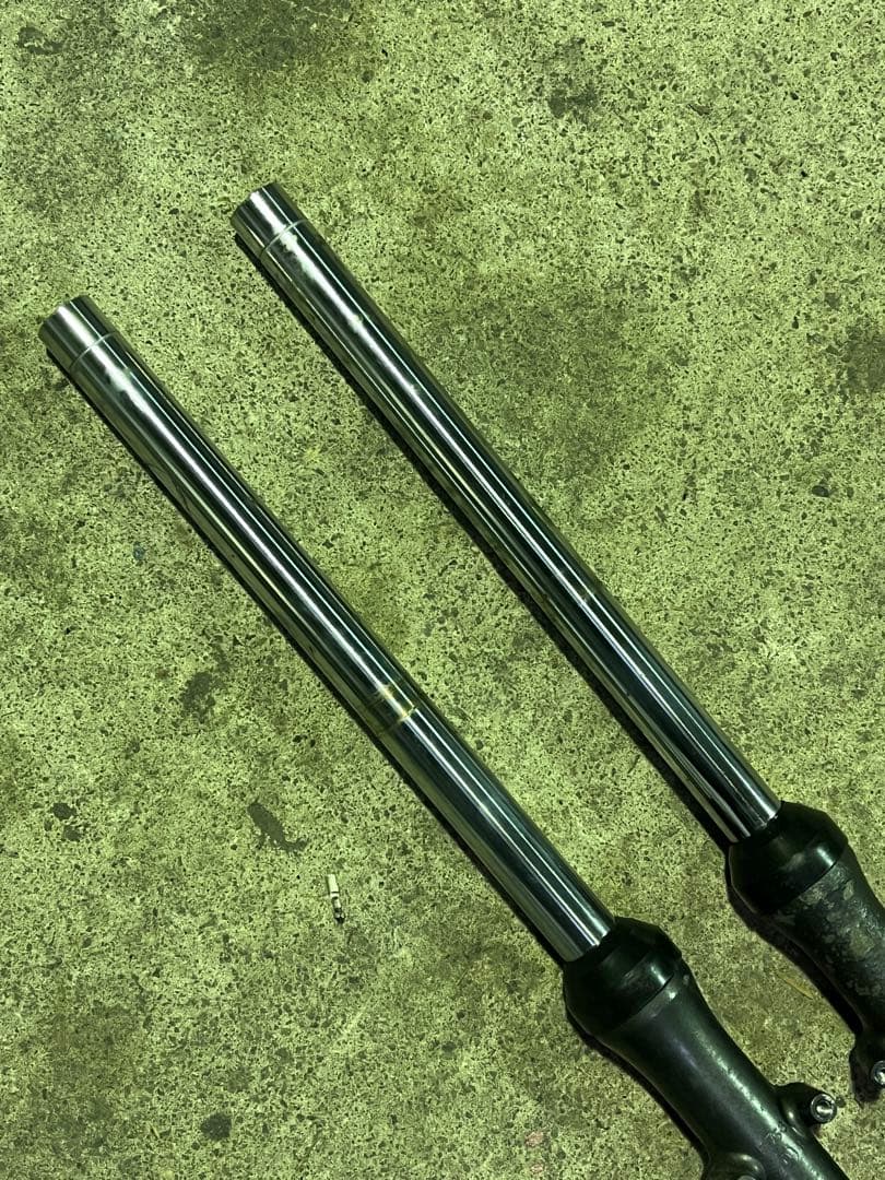 RG50ガンマ ウルフ50 NA11A フロントフォーク 左右セット