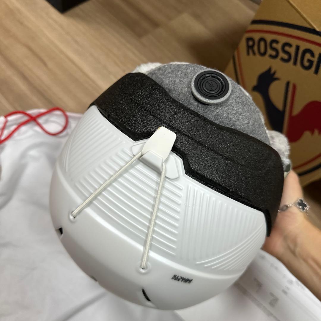 ク*ロ様 スキー、スノボヘルメットROSSIGNOL impacts ヘルメット